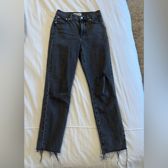 Madewell Denim - Madewell The Perfect Vintage Straight Leg Jean, Distressed Black, size 23